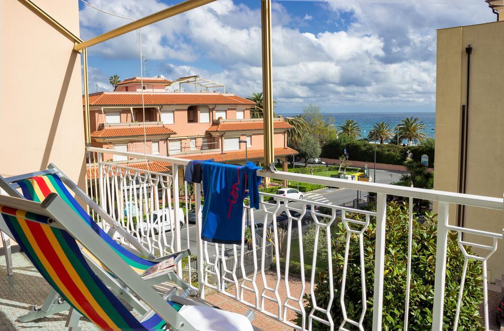 Ligure Residence بورجيو فيريزي المظهر الخارجي الصورة